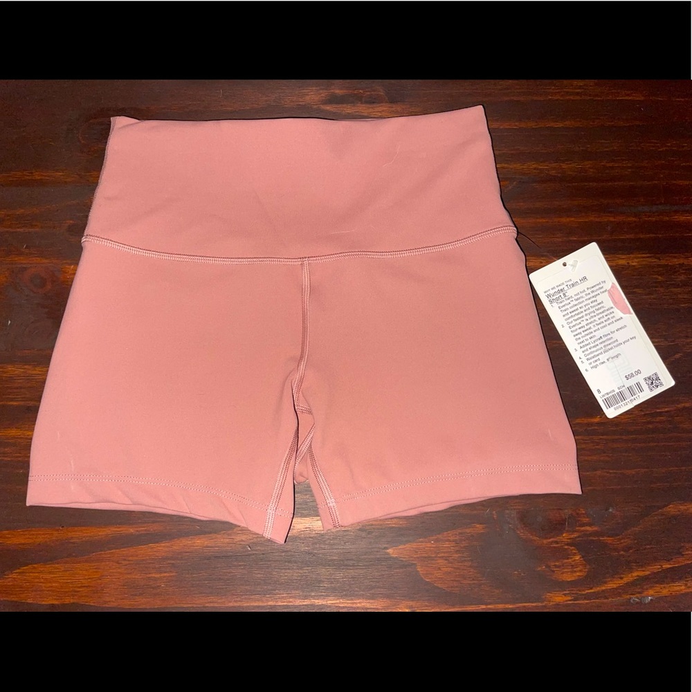 NWT Lululemon Wunder Train HR Short 8”